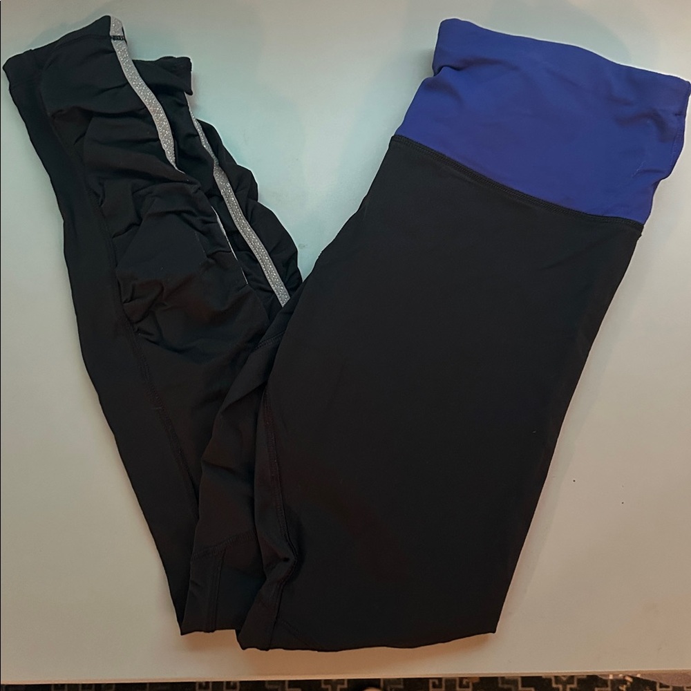 Lululemon black and purple/blue workout pants